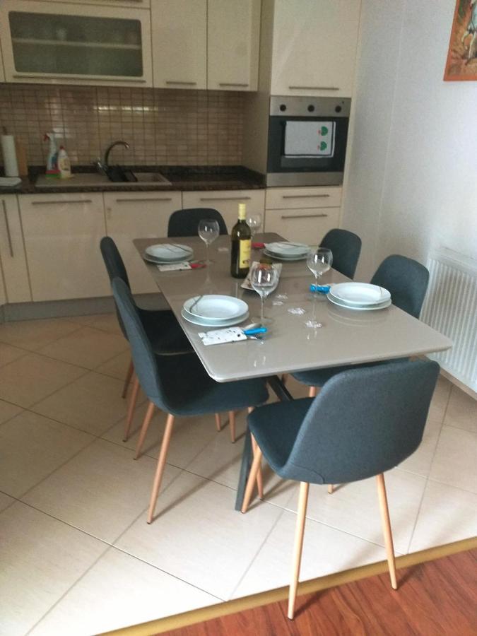 Apartmani Lana シベニク エクステリア 写真